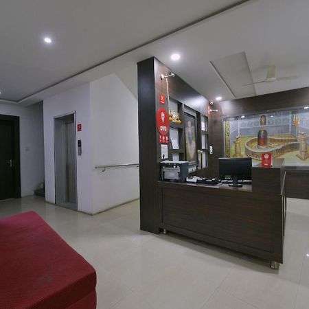 Oyo 9969 Hotel Kshipra Dham Уджайн Екстериор снимка