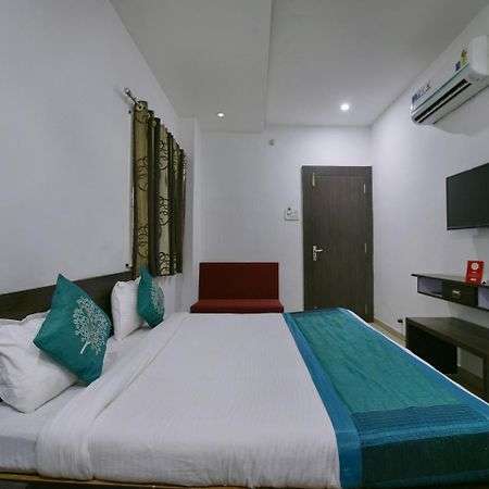 Oyo 9969 Hotel Kshipra Dham Уджайн Екстериор снимка