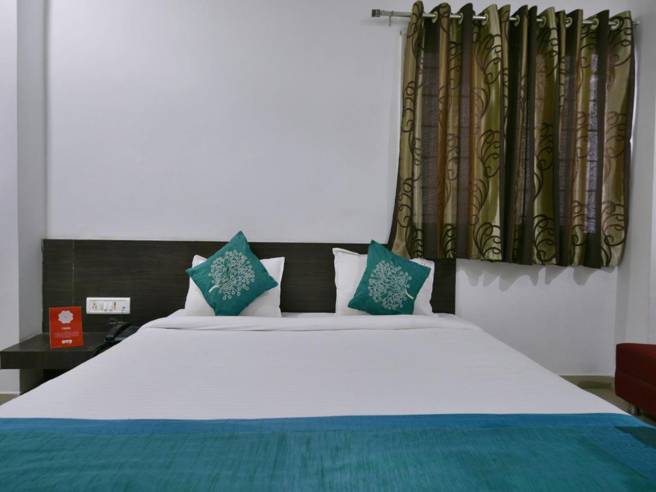 Oyo 9969 Hotel Kshipra Dham Уджайн Екстериор снимка