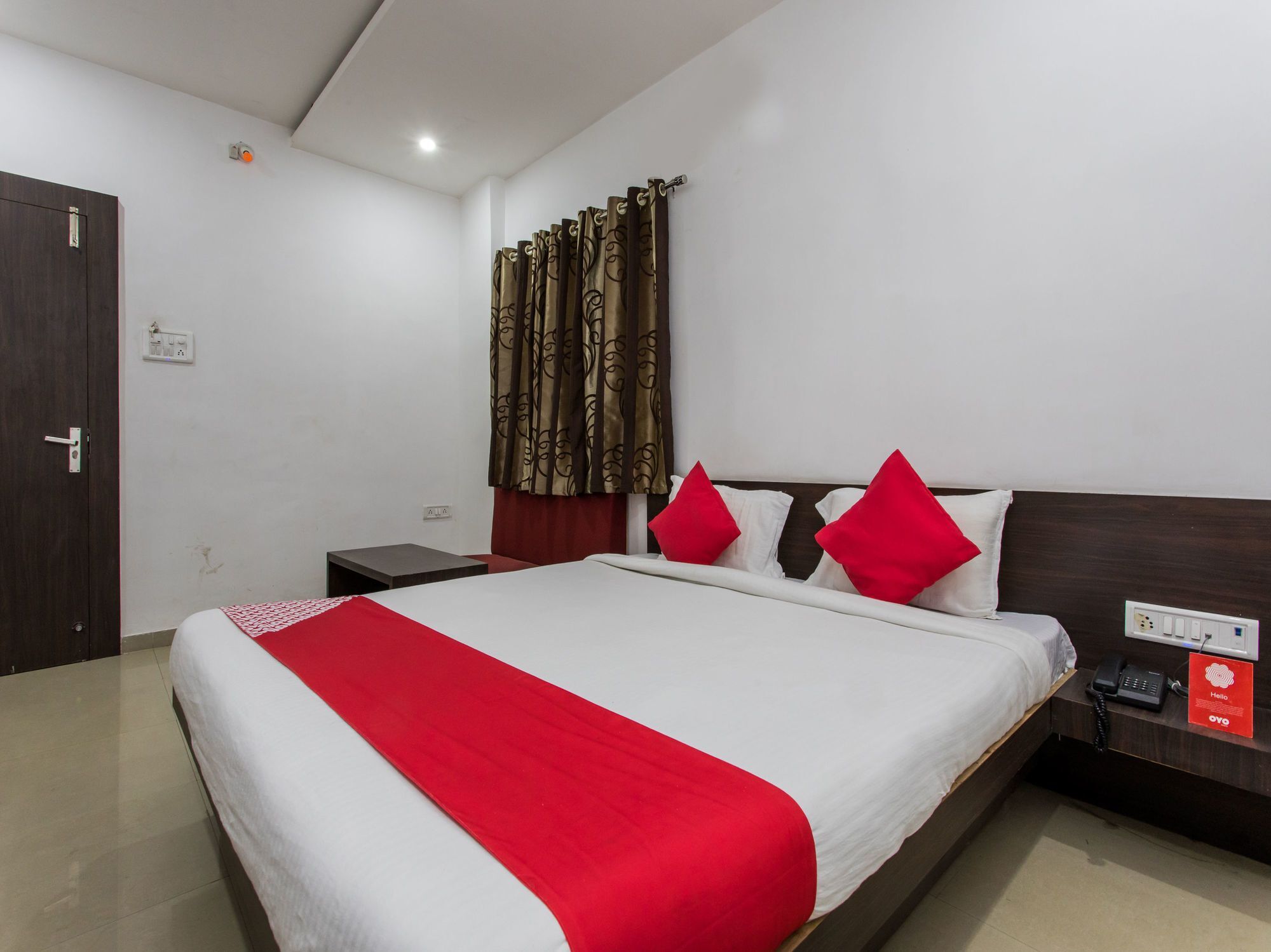 Oyo 9969 Hotel Kshipra Dham Уджайн Екстериор снимка